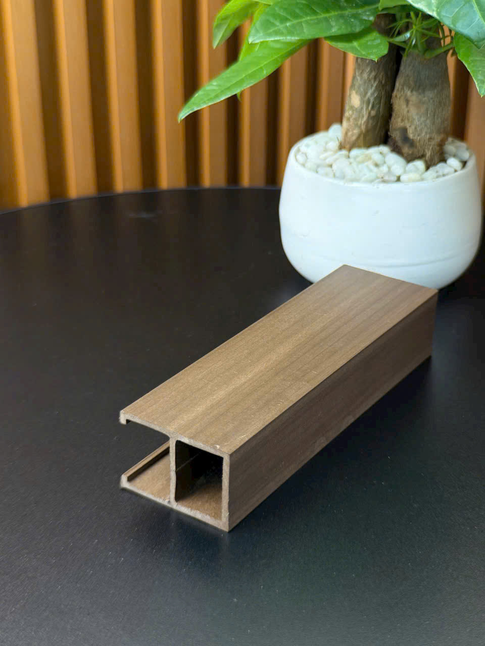 lam-treo-tran-40x60x3000mm-01